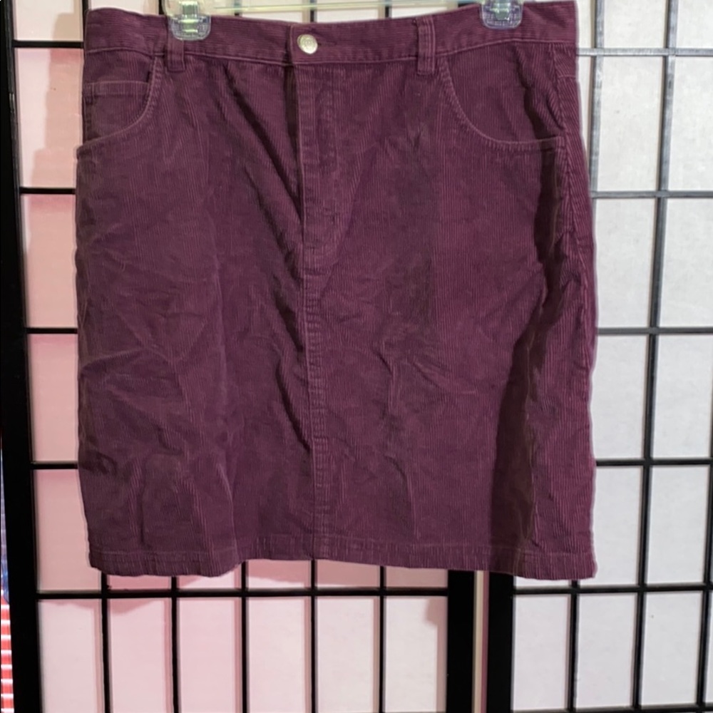 Covington Corduroy skirt NWOT Size 16.5